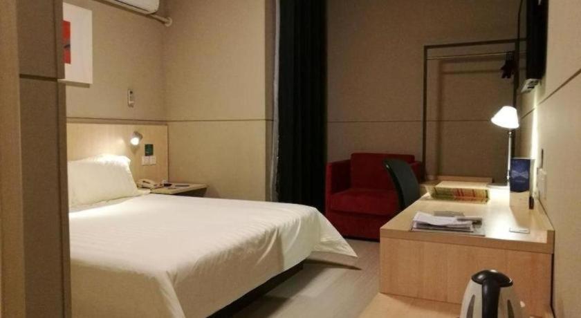 Jinjiang Inn Jinhua Binhong Road Экстерьер фото